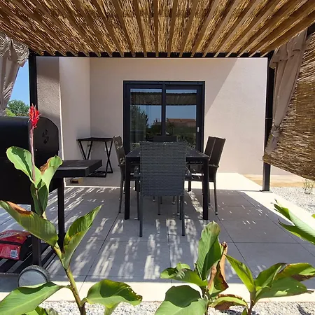 Peaceful With Pool Villa